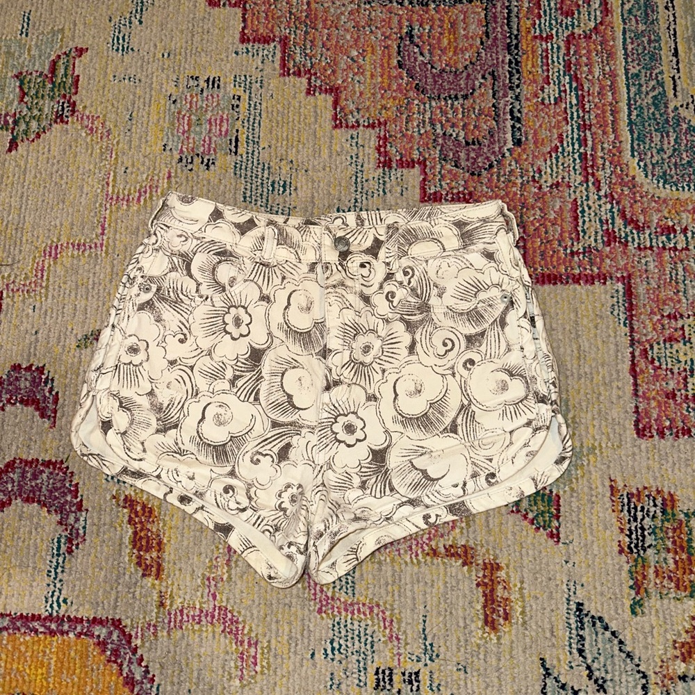 Anthropologie Pilcro Tan Shorts - Picture 3 of 5